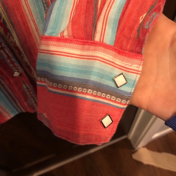 Rockmount ranchwear Women's Serape Pattern Western Shirt in Coral- medium - Picture 5 of 8